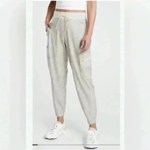 ATHLETA Venture Printed Pant, Viper Grey SIZE 22 Lightweight Workout Exercise - Picture 1 of 6